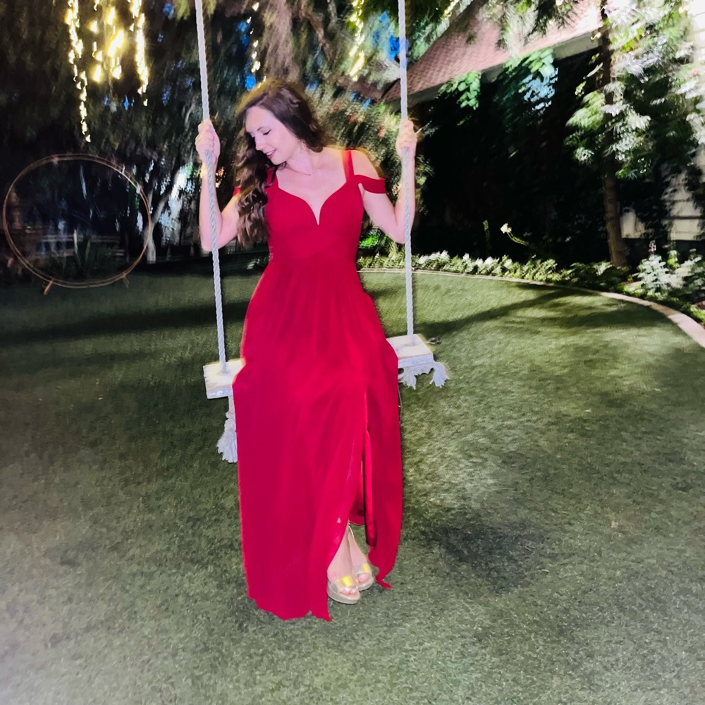 Ocean of elegance Red Wine dress